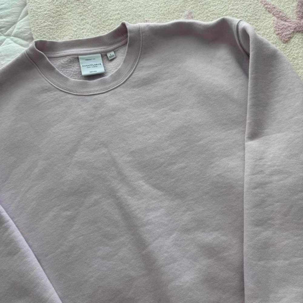 purplish pink aritzia crewneck sweatshirt - Picture 8 of 8